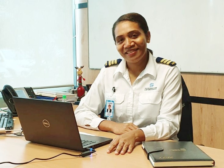 Fijian female Customs Officer, Valamalua is ready to serve Asia Pacific Region